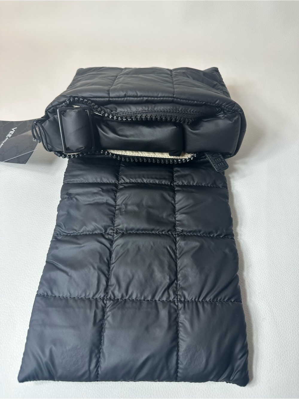 NEW VEE COLLECTIVE PORTER MESSENGER MINI CROSSBODY MATTE BLACK - Picture 7 of 11